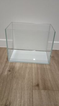 Nano Optiwhite akvárium 30x18x24
