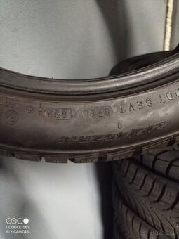 215/45 R18