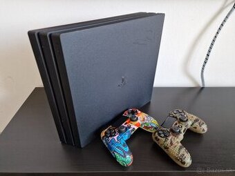 Herná konzola SONY PlayStation 4 PRO, 1TB, 2 ovládače