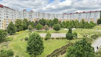 100 m² Nadštandardná výmera 4-izbového bytu v Dubnici nad V