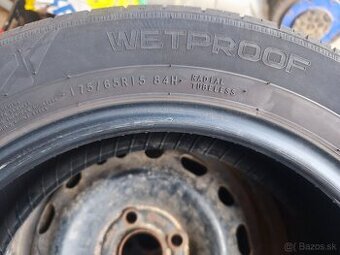 175/65 r15 84h