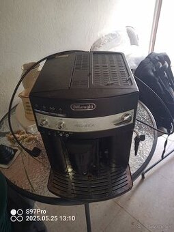 Kávovar Delonghi