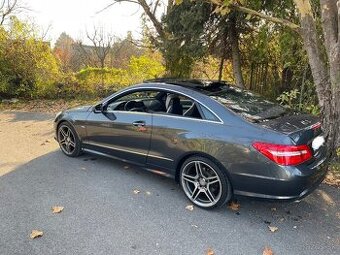 Mercedes-Benz E350 coupe AMG BlueEfficiency