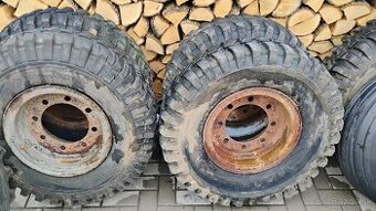 Kupim koleso 10,50 r16