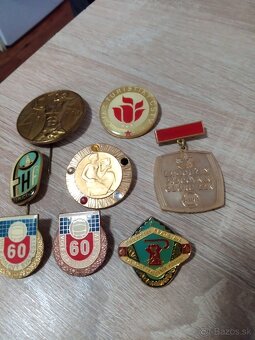 Pekné rôzne odznaky.Retro. - 1