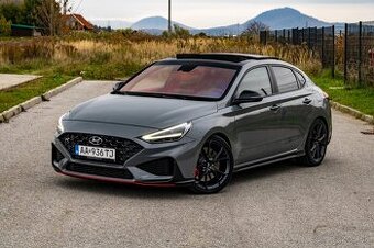 Hyundai i30N Fastback Performance 2,0 T-GDi 8AT (v záruke) - 1