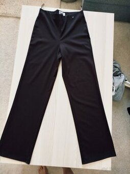 Moderné široké nohavice