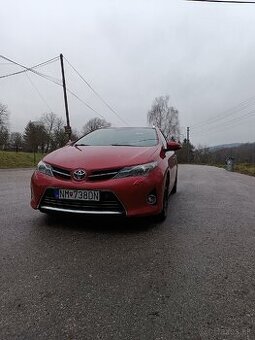 Toyota Auris Touring Sports