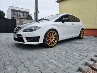 Seat Leon Cupra R R310 2.0Tfsi 228kw M6