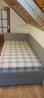 Posteľ z úložným priestorom