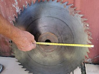 Píly pílové kotúče