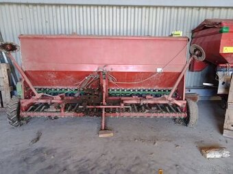 Na predaj trojmetrová sejačka obilia a kukurice