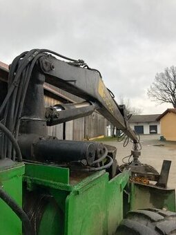 Hydraulická ruka na  LKT Welte Timberjack- značka FISKARS