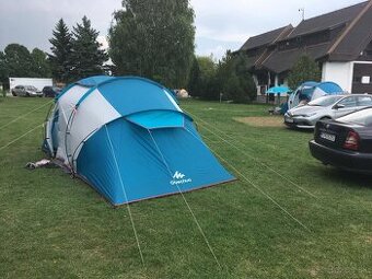 Predám stan Arpenaz family 4,2 + matrac do stanu a spacáky.