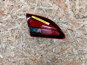 Zadné ľavé svetlo na Opel Astra