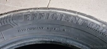 215/65 R17 Goodyear
