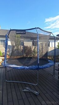 Trampolína