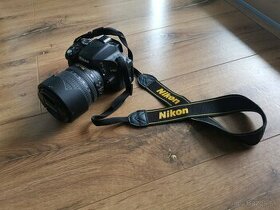 Nikon D5100 + 18-105mm - 1