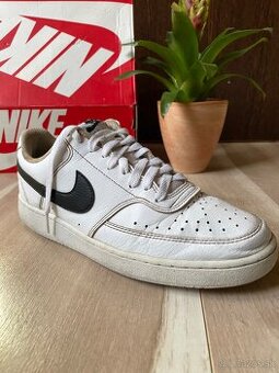 Nike Court Vision