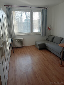Prenájom garsónky Ružinov 450 eur