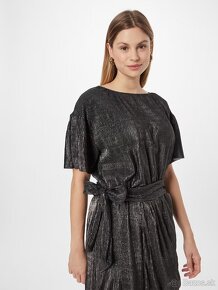 Koktailové Šaty BOSS 'Esilver' vo farbe Čierna