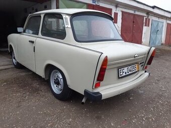 TRABANT 601