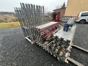 Prenájom stavebného lešenia 330m2, šírka 1m, ľahká montáž