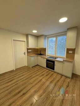SPEKTRUM REALITY- Na PREDAJ 3 -izbový byt, 57 m2, Handlová,