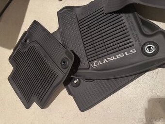 LEXUS LS GUMENÉ ROHOŽE NOVÉ SET