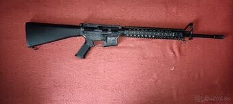 M16 celo kov