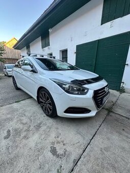 Hyundai i40 1.7crdi 104kw PREMIUM