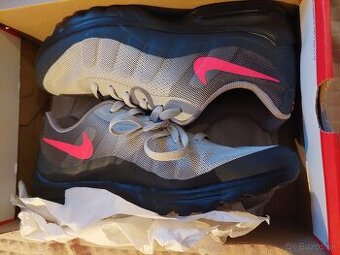 Predám original tenisky Nike