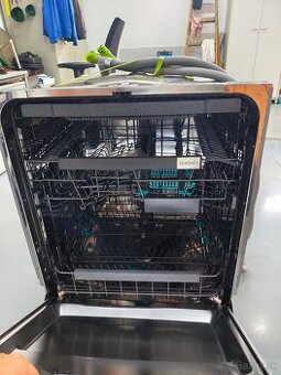 Umývačka riadu Gorenje GV671C60 na diely