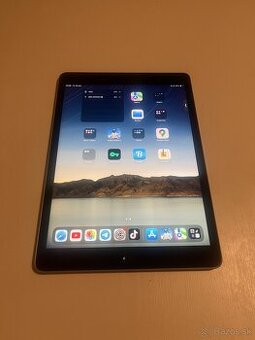 Predám iPad 10.2 (9. generácia), 64GB, Wi-Fi