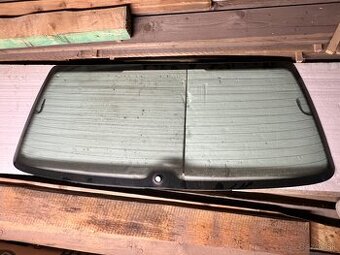 Sklo na kufor Golf IV - 1