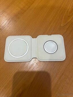 Apple MagSafe Duo Charger