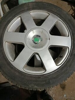 predam zimne kolesa original skoda R16