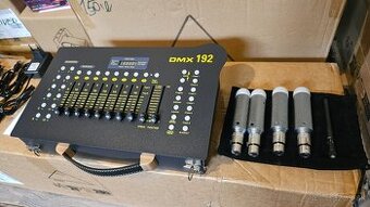 Dmx pult s 4 bezdrôtovými bateriovymi dmx prijimačmi