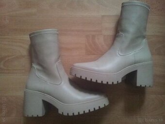 Nove topanky cizmy Reserved