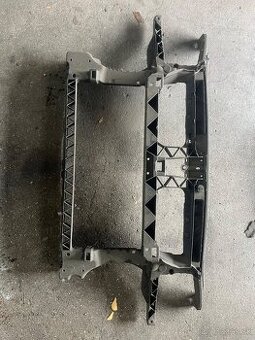 VW Caddy/Touranpredne celo