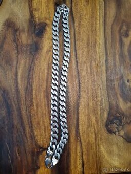 Strieborná retiazka