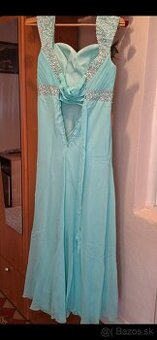 Plesove šaty