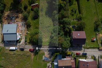 Na predaj stavebný pozemok 881 m² – Leštiny, okres Dolný Kub - 1