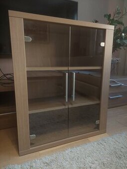 Skrinka / vitrína do obývačky