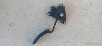 predam plynovy pedal