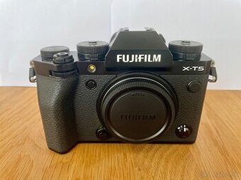 Fujifilm X-T5