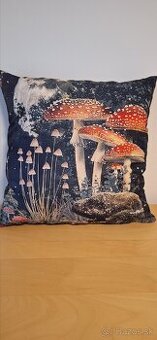 Muchotrávka obliečka