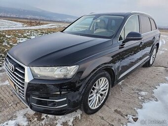 Predáme našu rodinnú AUDI Q7 -3,0TDi v plnej výbave