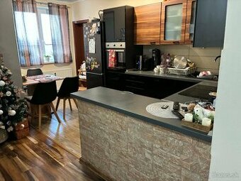 Prenájom 3izb. bytu Tekovské Lužany - 1