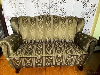 starožitný gauč